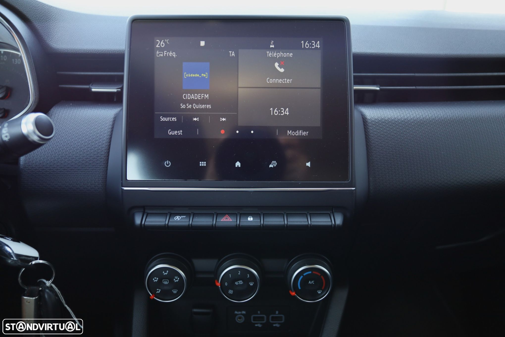 Renault Clio - 10