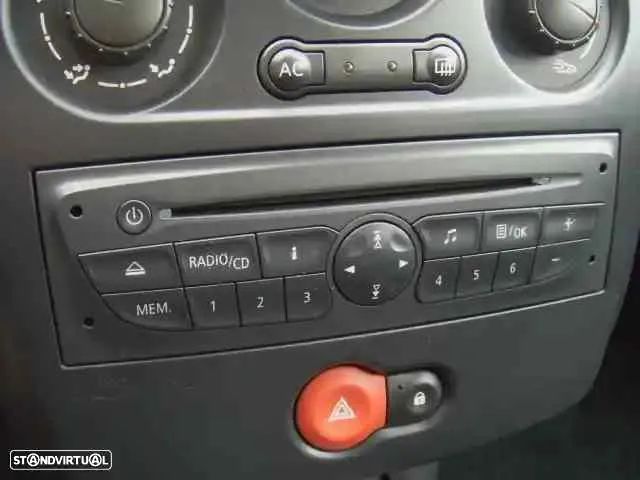 Renault Clio 1.2 16V Dynamique Luxe - 11