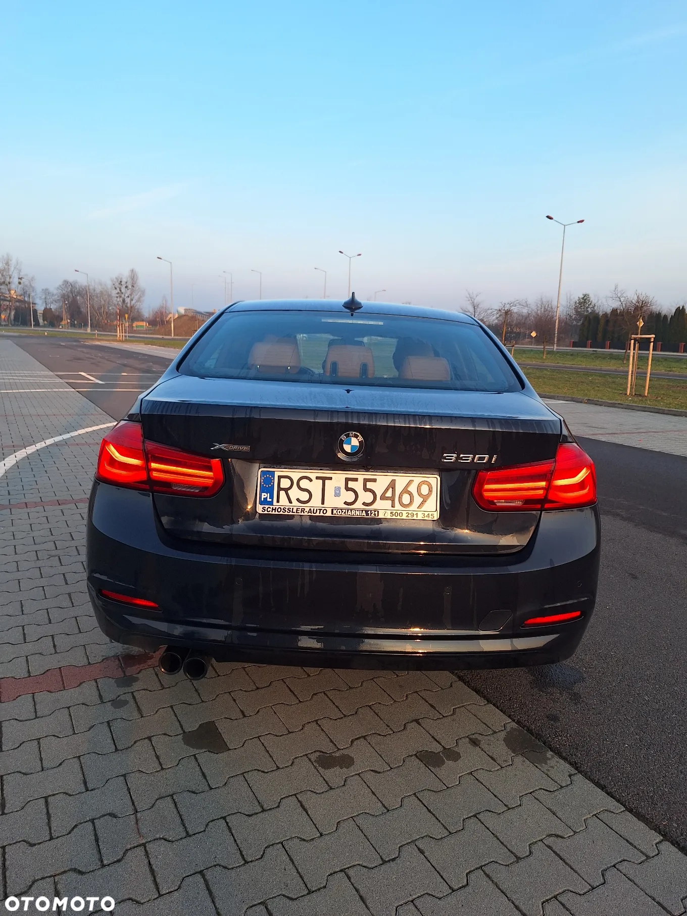 BMW Seria 3 330i xDrive Sport Line - 13