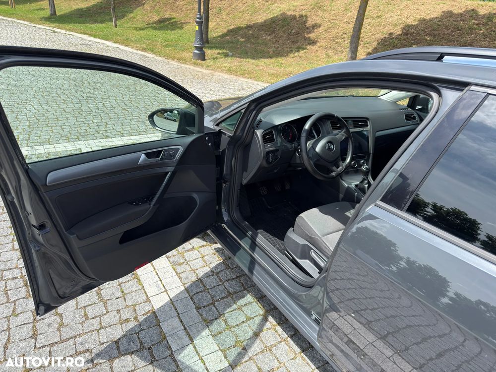 Volkswagen Golf 1.2 TSI BMT Comfortline - 13