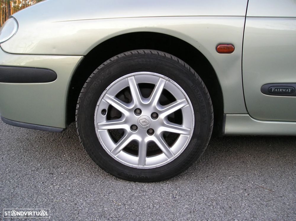 Renault Mégane 1.4 16V Privilège - 21