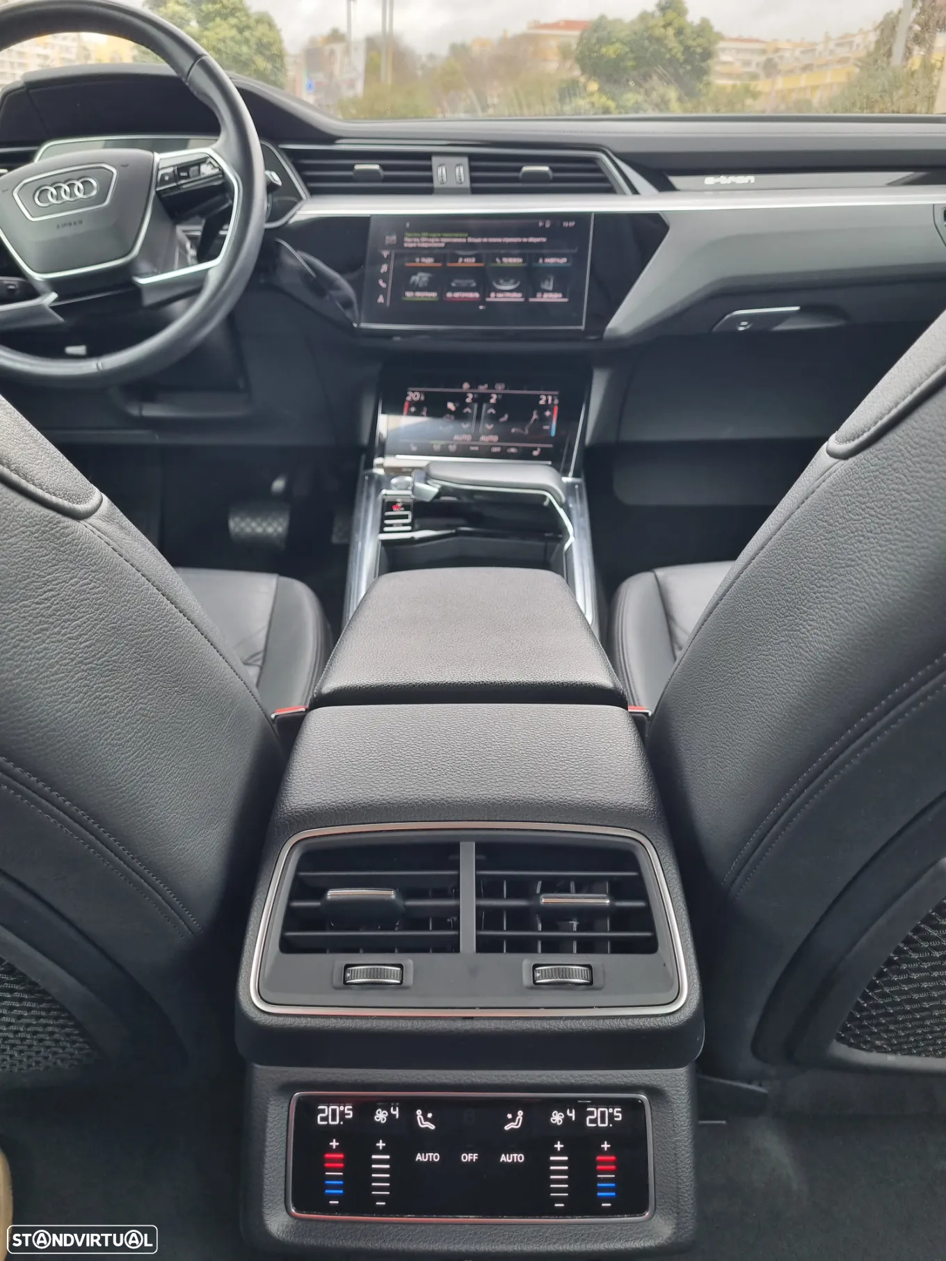 Audi e-tron - 19