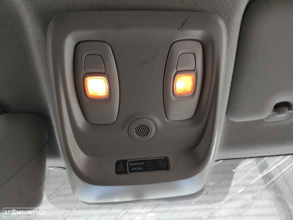 LUZ INTERIOR RENAULT CLIO IV LIMITED - 12