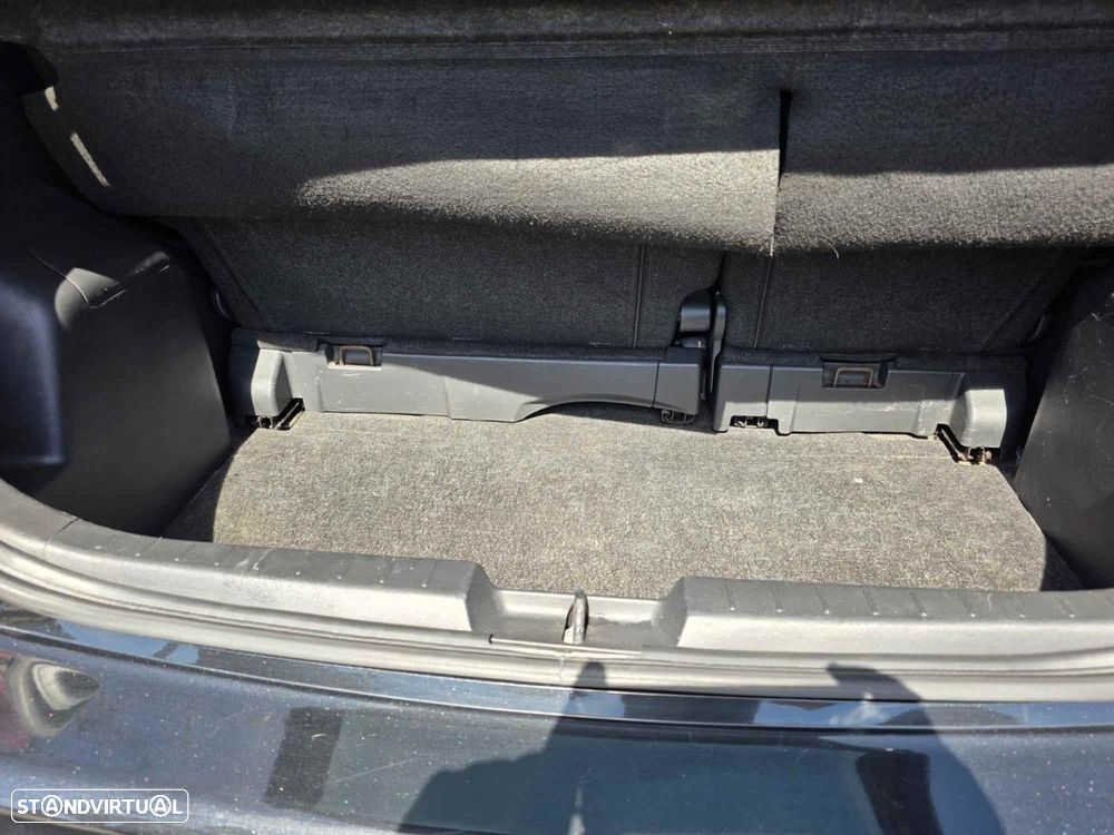 Toyota Yaris 1.4 D-4D AC - 19