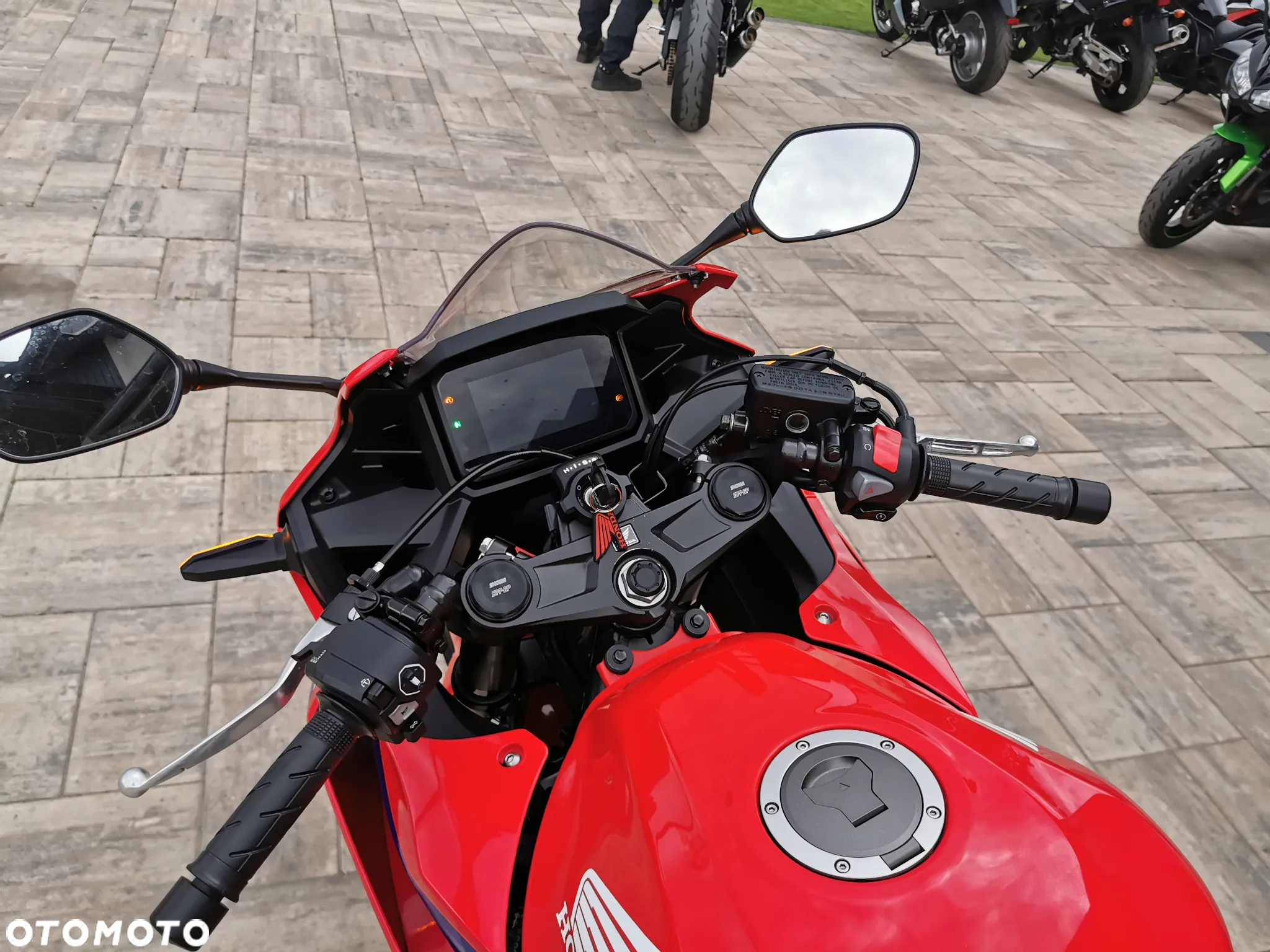 Honda CBR - 15