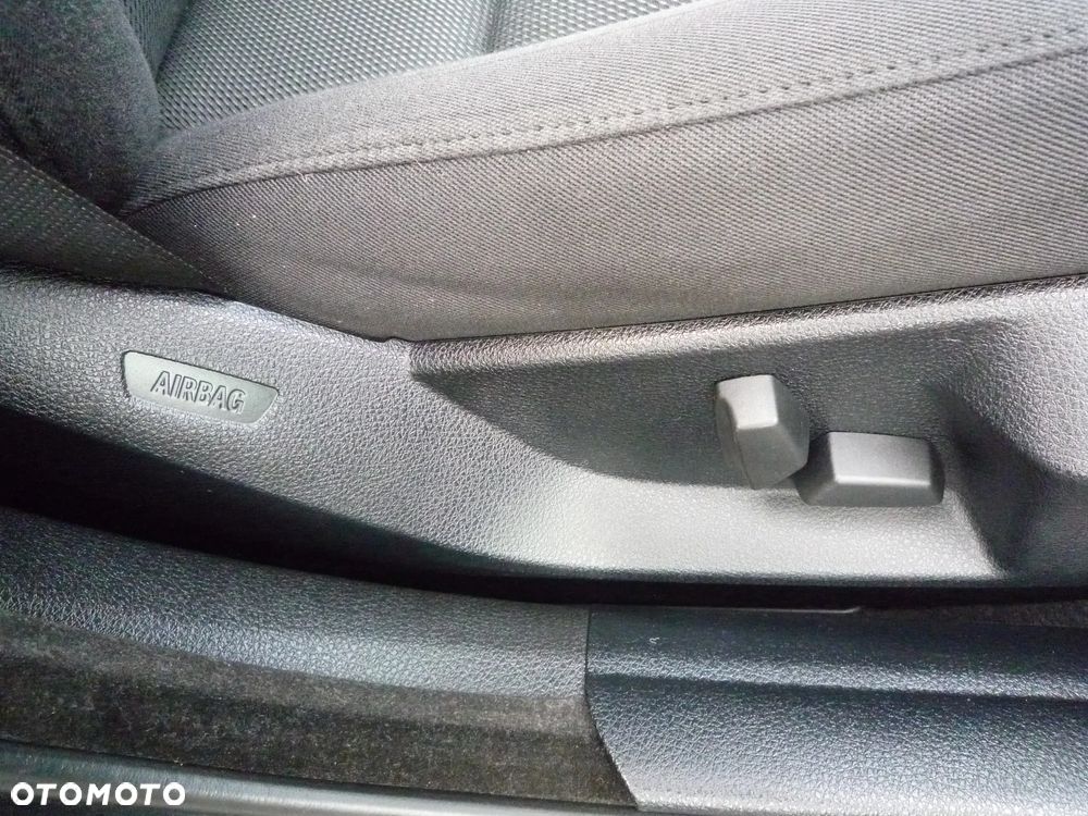 BMW Seria 5 520d - 18