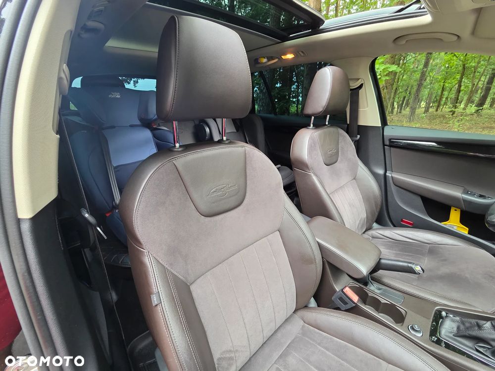 Skoda Octavia 2.0 TDI DSG L&K - 32