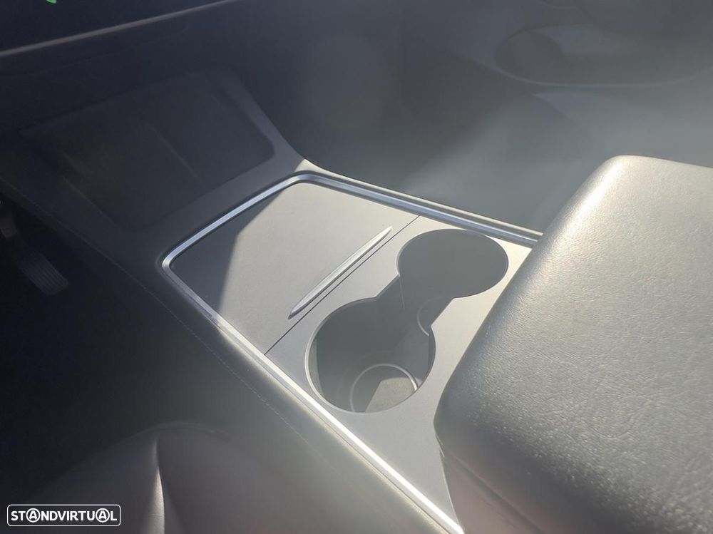 Tesla Model 3 Long Range AWD Dual Motor - 36