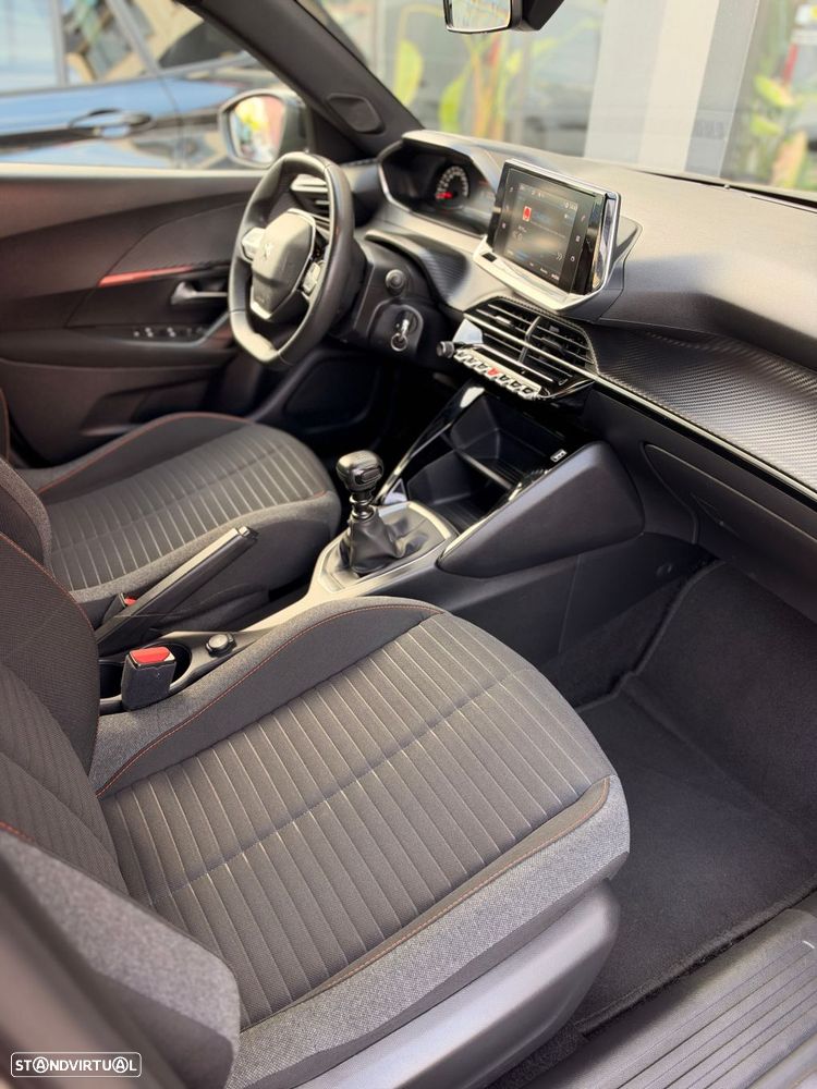 Peugeot 2008 1.2 PureTech Allure Pack - 24
