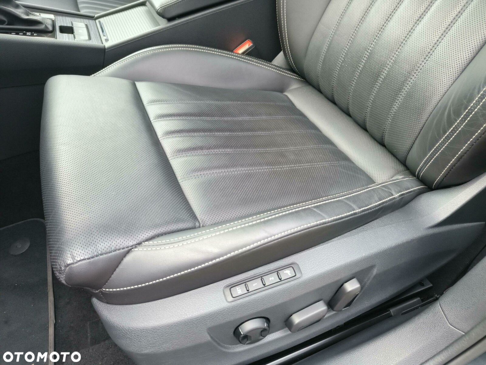 Skoda Superb 2.0 TDI SCR Style DSG - 12
