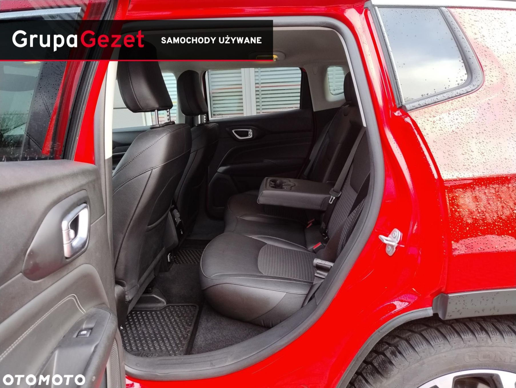 Jeep Compass - 10