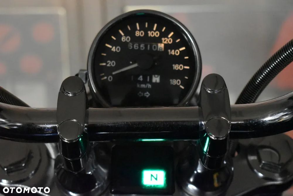 Suzuki Intruder - 39