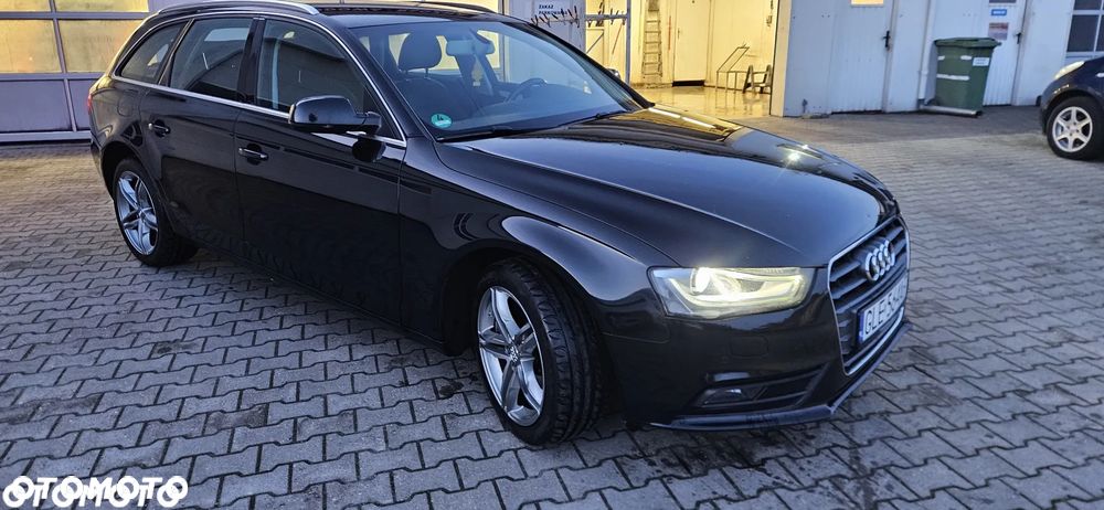 Audi A4 Avant - 1