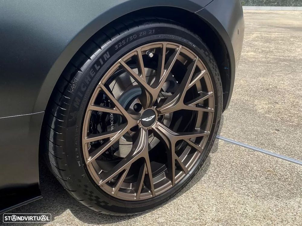 Aston Martin DB12 Volante V8 Auto - 11