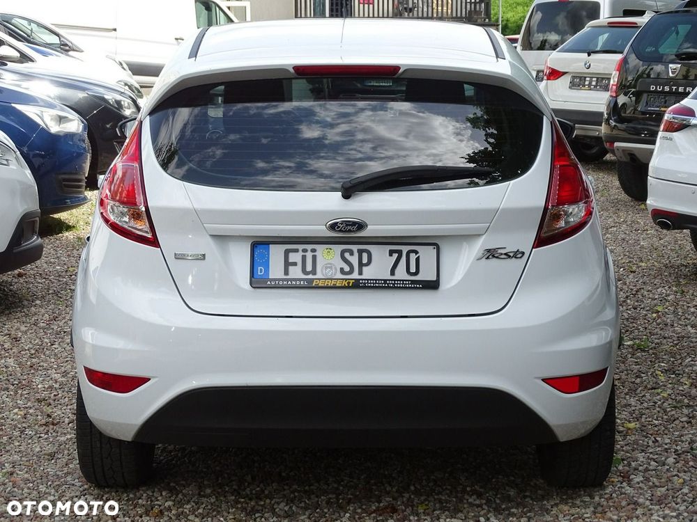 Ford Fiesta - 10