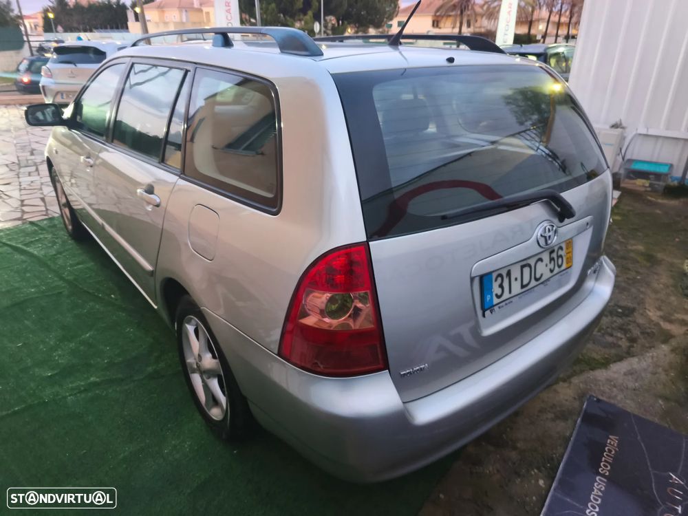 Toyota Corolla SW 1.4 D-4D AC - 32