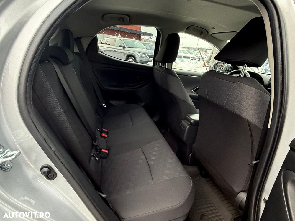 Toyota Yaris - 21