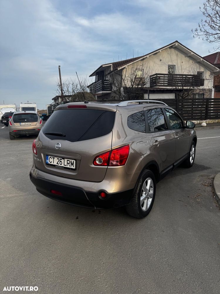 Nissan Qashqai+2 - 8