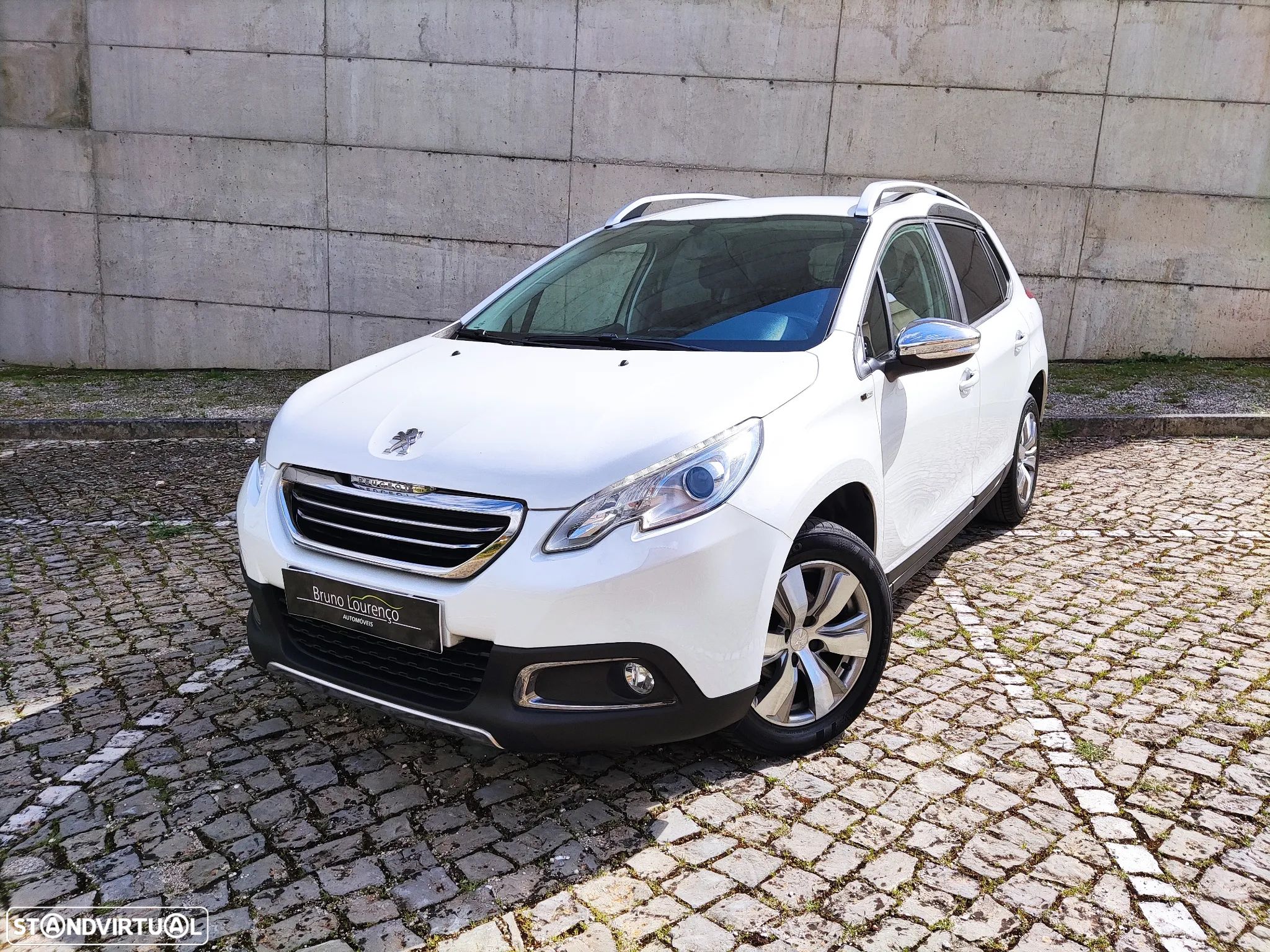 Peugeot 2008 1.6 BlueHDi Style - 1