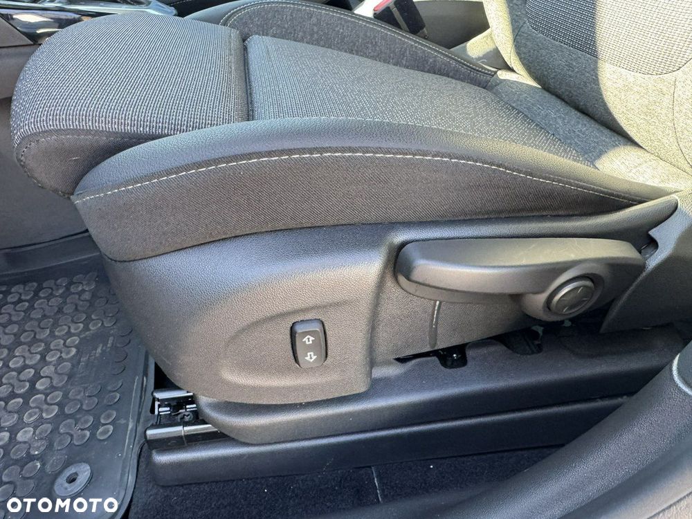 Opel Crossland 1.2 T Elegance - 27