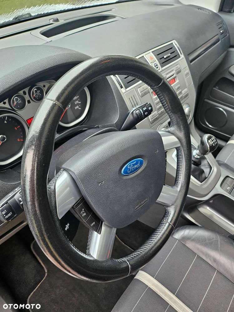 Ford Kuga 2.0 TDCi Titanium - 7