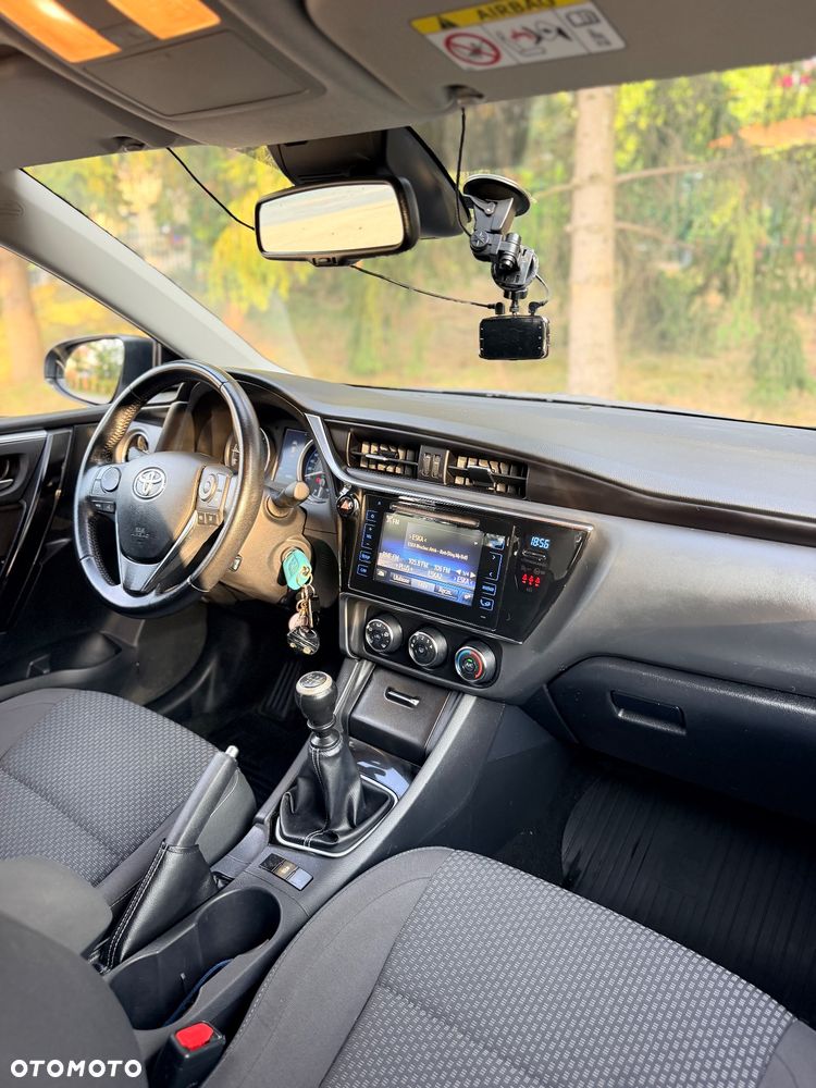 Toyota Corolla 1.6 Comfort - 20