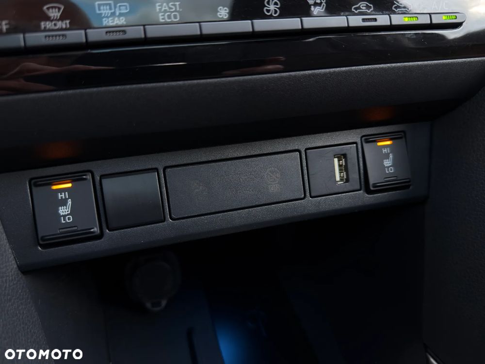 Toyota Yaris 130 1.5 VVT-i Premiere Edition - 33