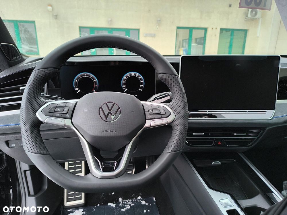Volkswagen Passat Variant 2.0 TSI R-Line Plus DSG - 13