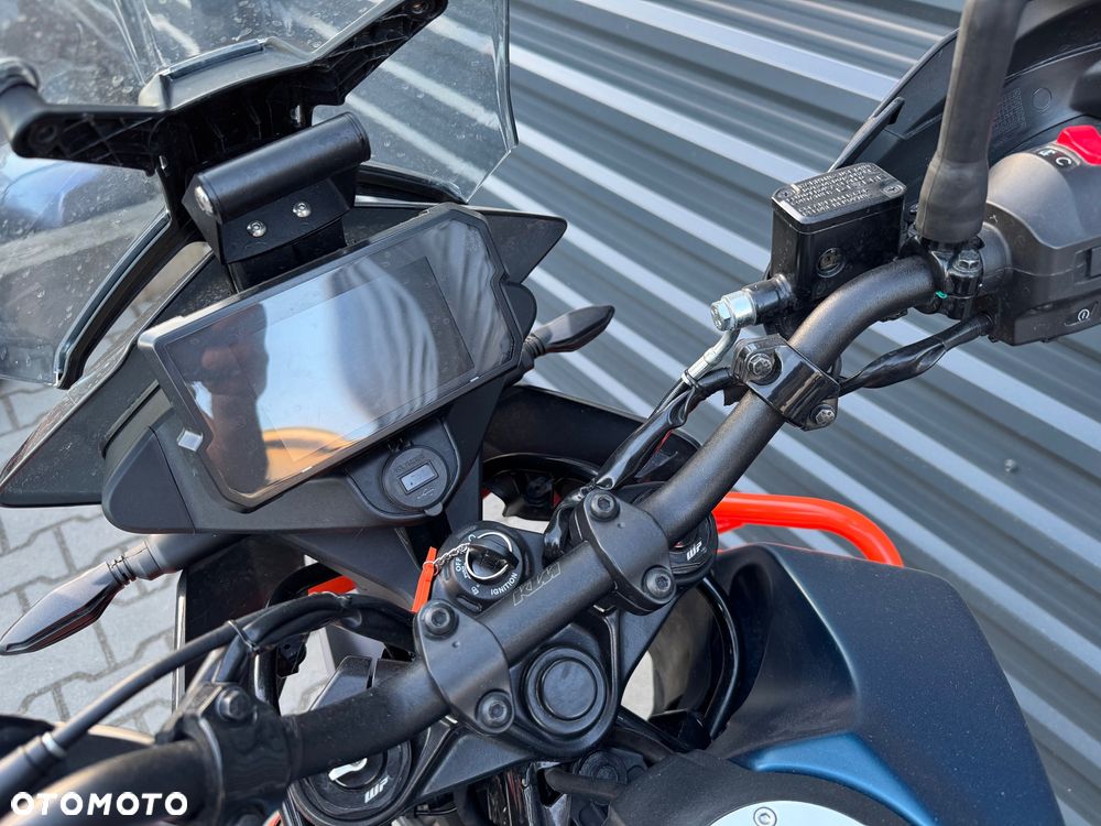 KTM Adventure - 12
