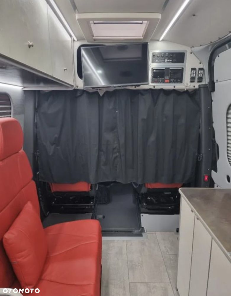 Mercedes-Benz SPRINTER - 18