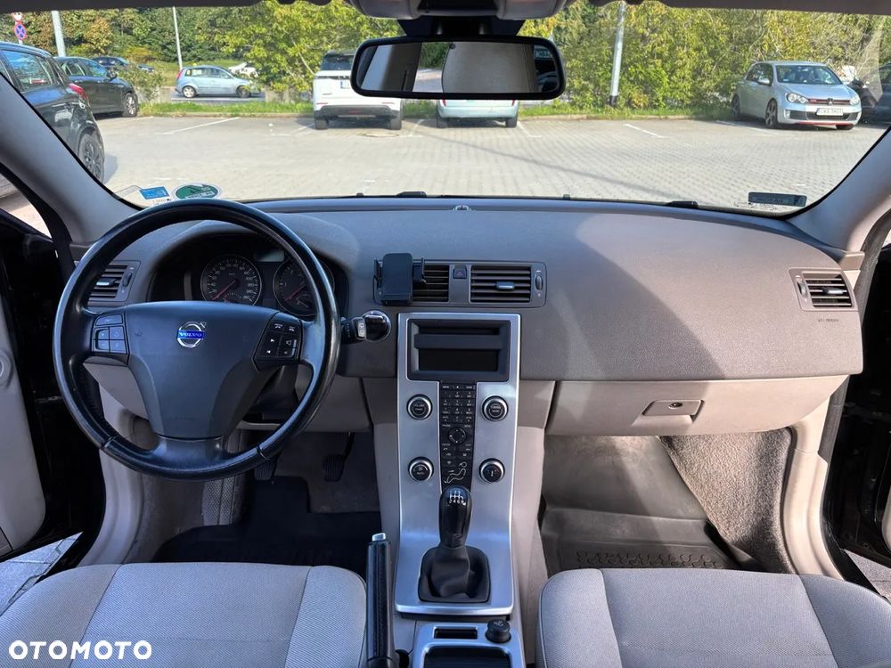 Volvo V50 D3 - 10