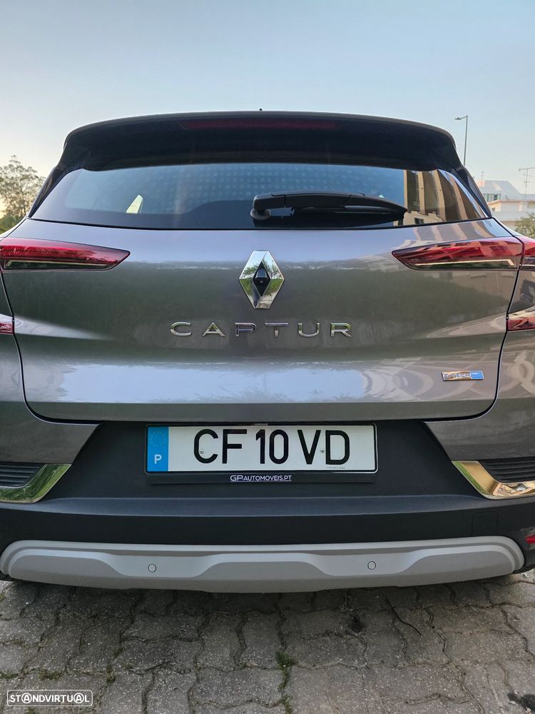Renault Captur 1.6 E-Tech Plug-In Hybrid Techno - 2