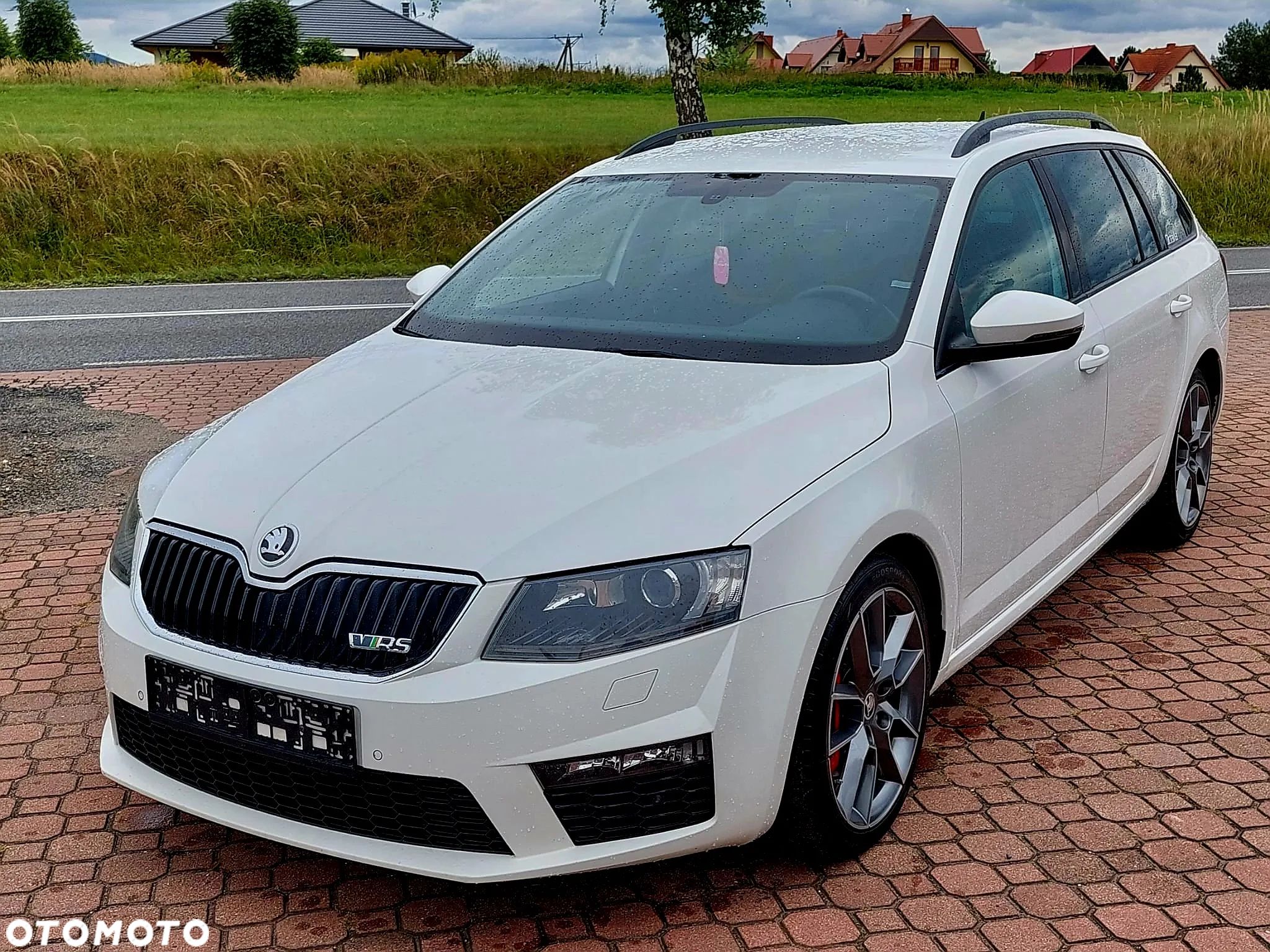 Skoda Octavia Combi 2.0 TDI RS - 1
