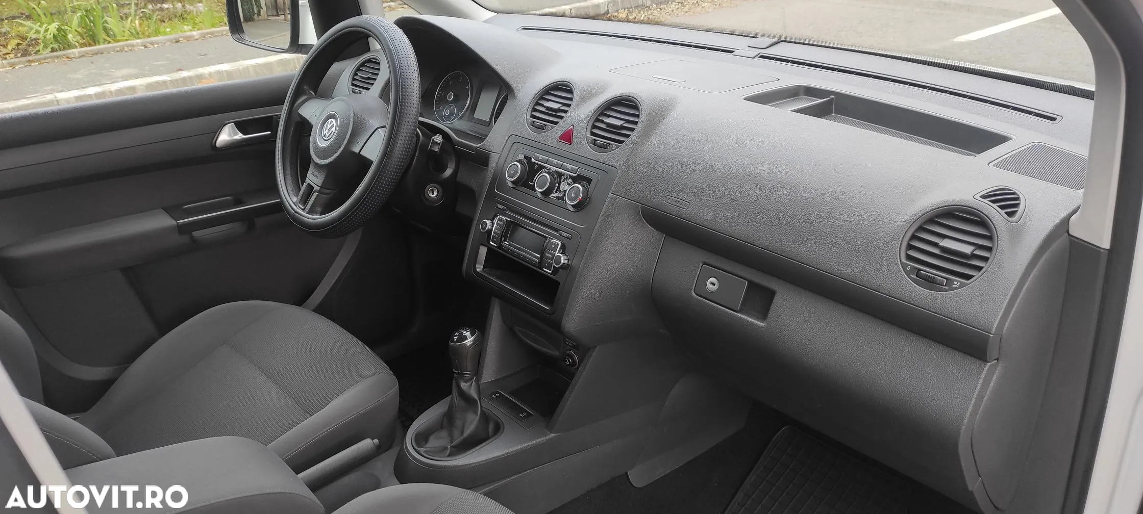 Volkswagen Caddy 1.6 TDI BlueMotion - 11
