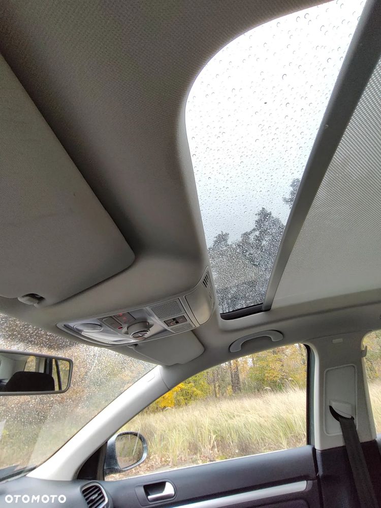 Volkswagen Golf VI 2.0 TDI Highline - 18