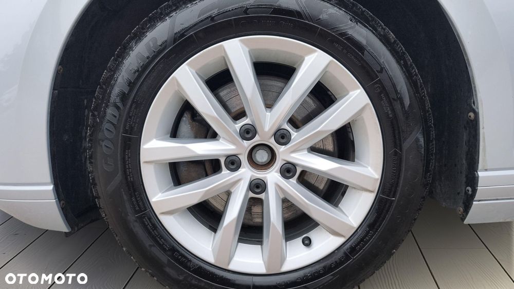 Volkswagen Passat 2.0 TDI EVO Business DSG - 20
