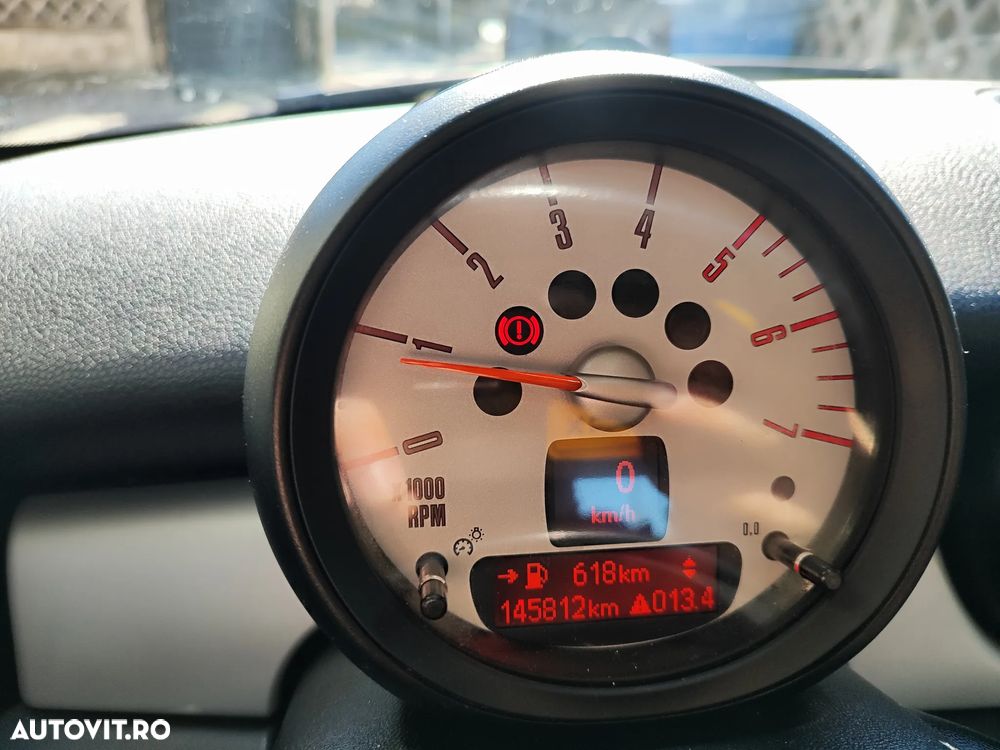 Ford Focus 1.6 TDCI DPF Titanium - 9