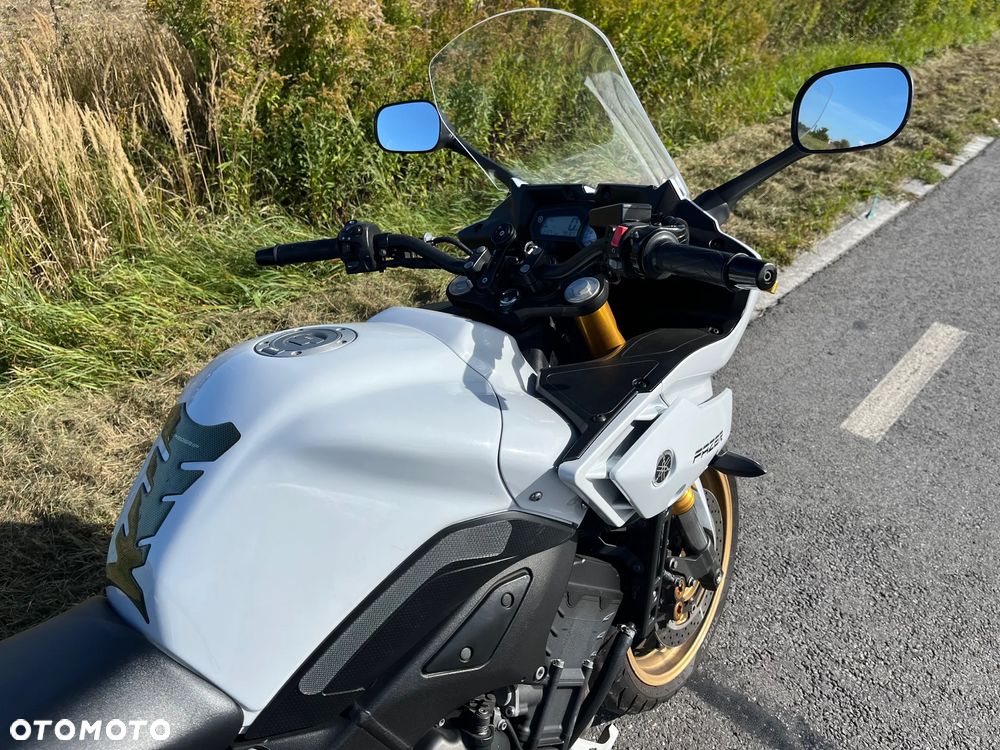 Yamaha FZ8 - 8