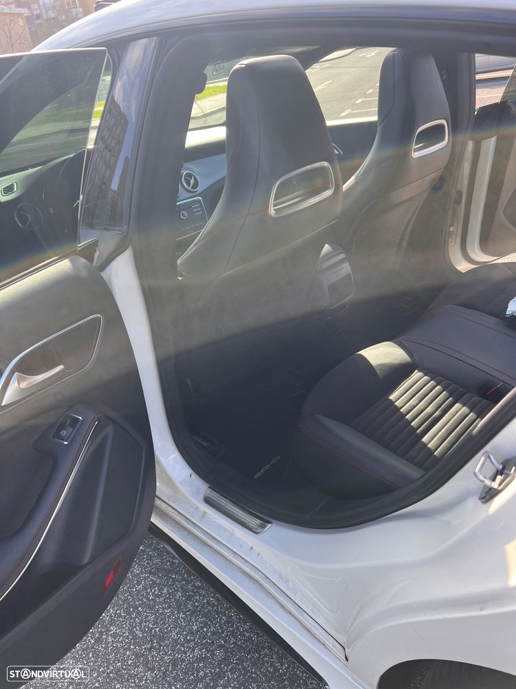 Mercedes-Benz CLA 220 d Shooting Brake AMG Line Aut. - 46