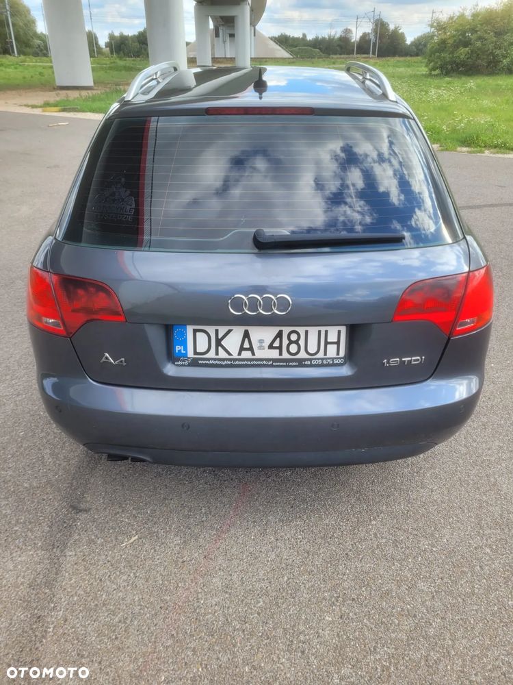 Audi A4 Avant - 4