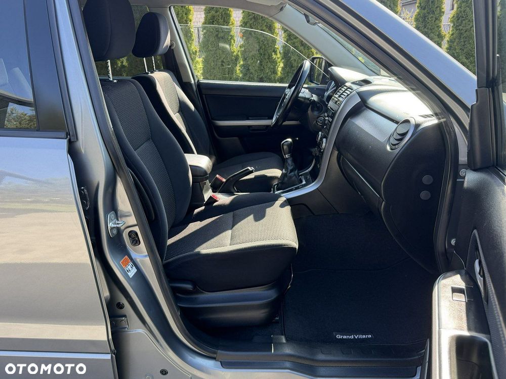 Suzuki Grand Vitara - 12
