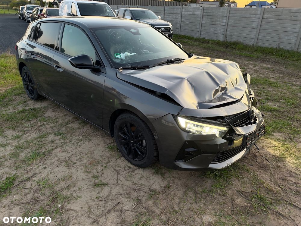 Opel Astra 1.2 Turbo GS - 5