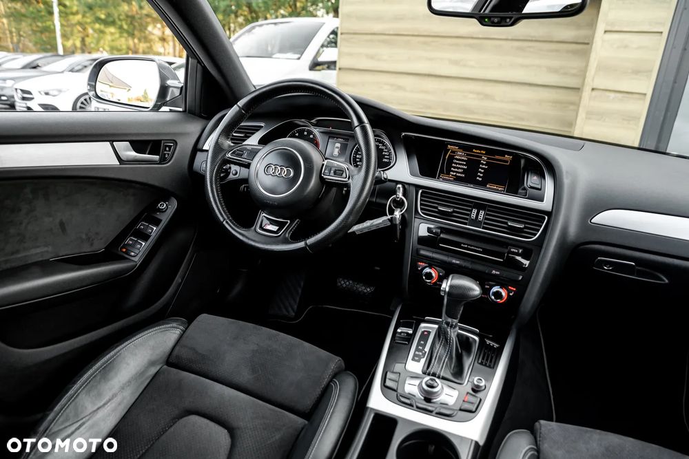 Audi A4 Avant 2.0 TFSI quattro S tronic S line Sportpaket - 26
