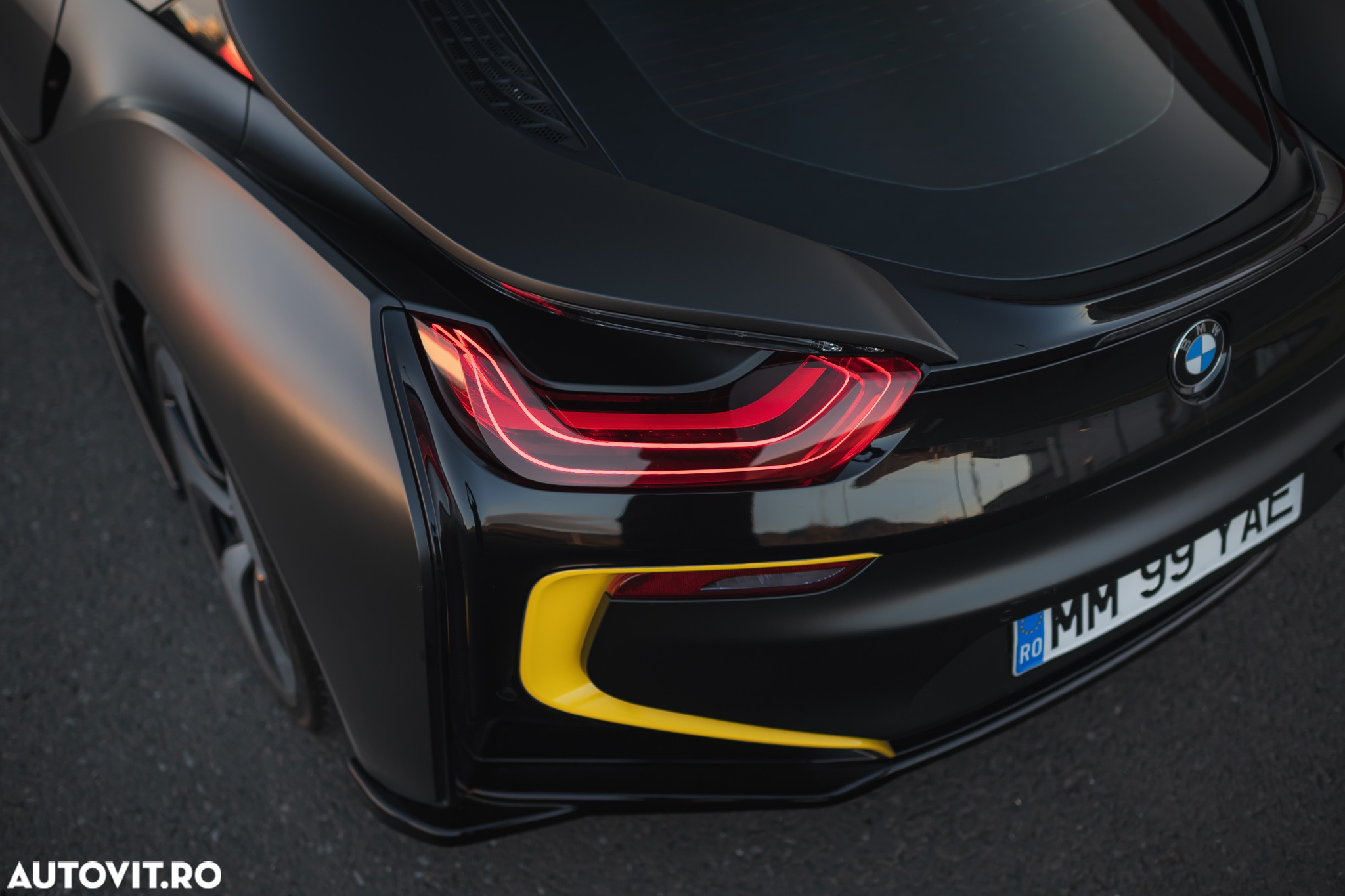 BMW i8 Coupe - 9