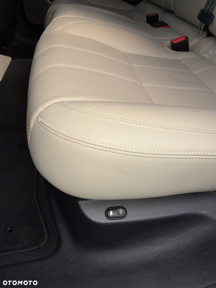 Land Rover Range Rover Velar - 36