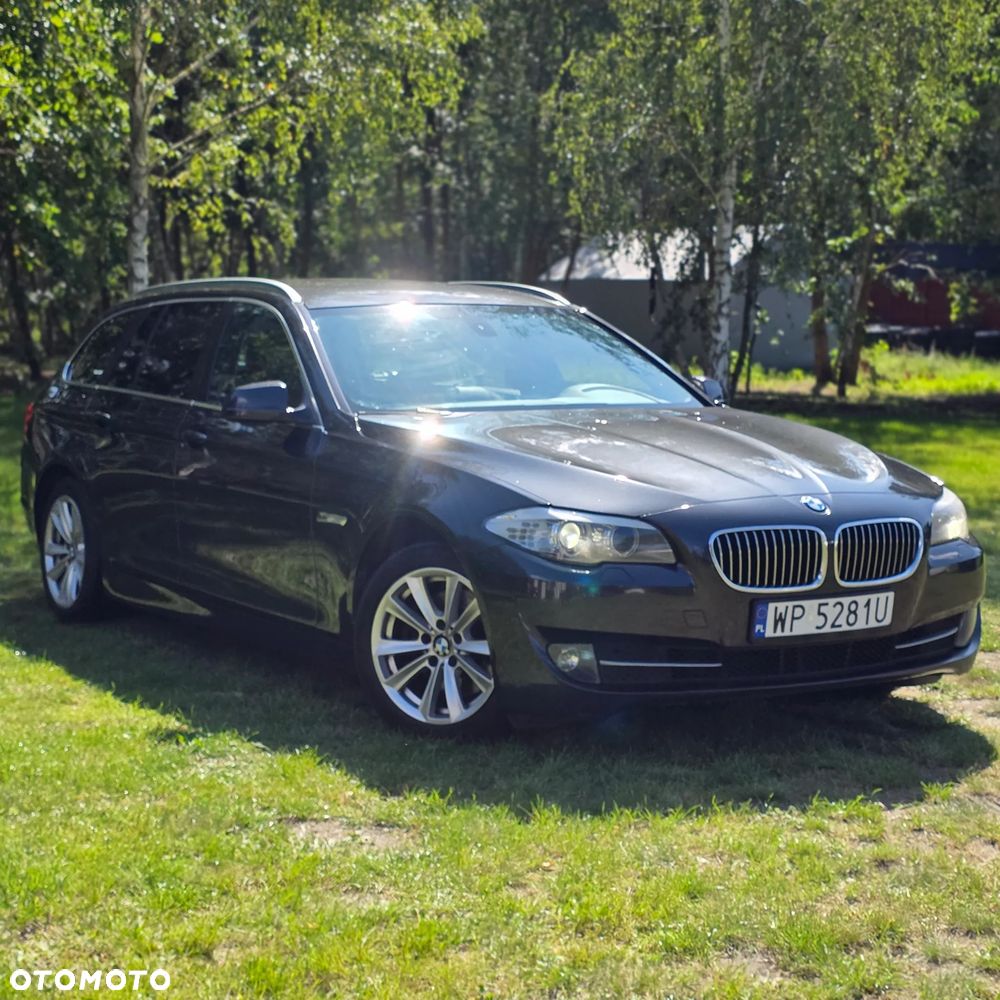 BMW Seria 5 520d Luxury Line - 2