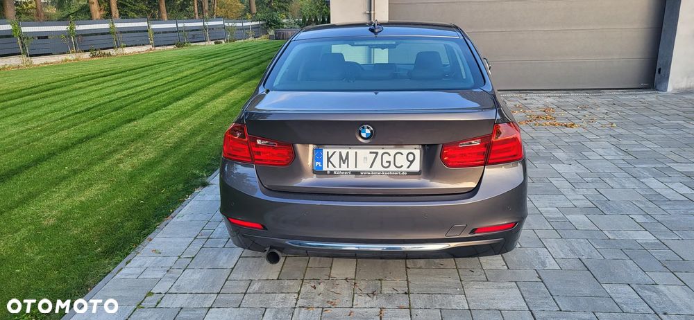 BMW Seria 3 320i Luxury Line - 5