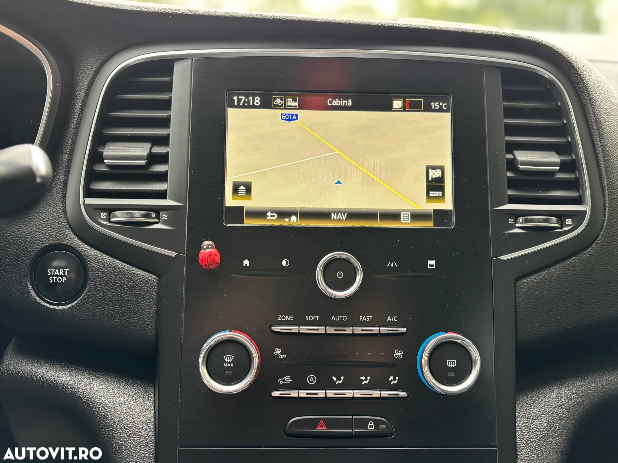 Renault Megane BLUE dCi 115 EDC BUSINESS EDITION - 16