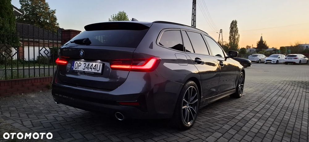 BMW Seria 3 320d Sport Line - 7