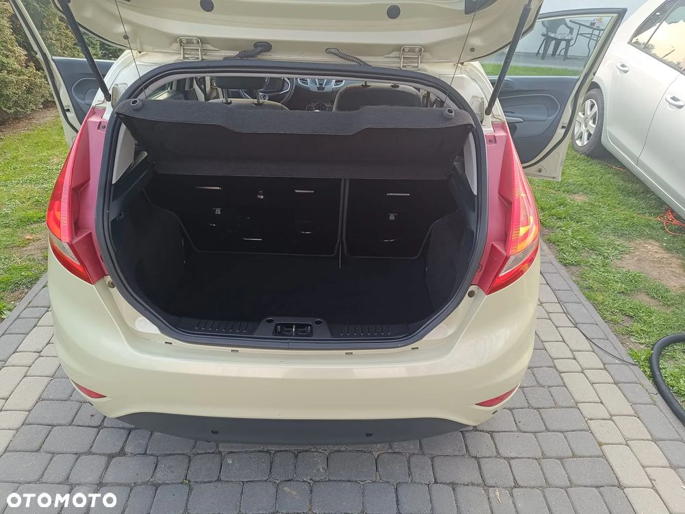 Ford Fiesta 1.25 Gold X - 11